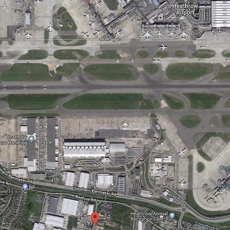 Heathrow Ensuite Rooms- Auto Check In لندن المظهر الخارجي الصورة