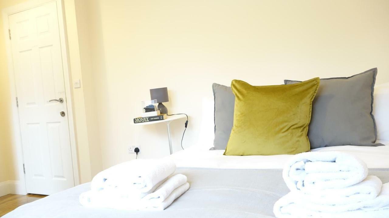 Heathrow Ensuite Rooms- Auto Check In لندن المظهر الخارجي الصورة
