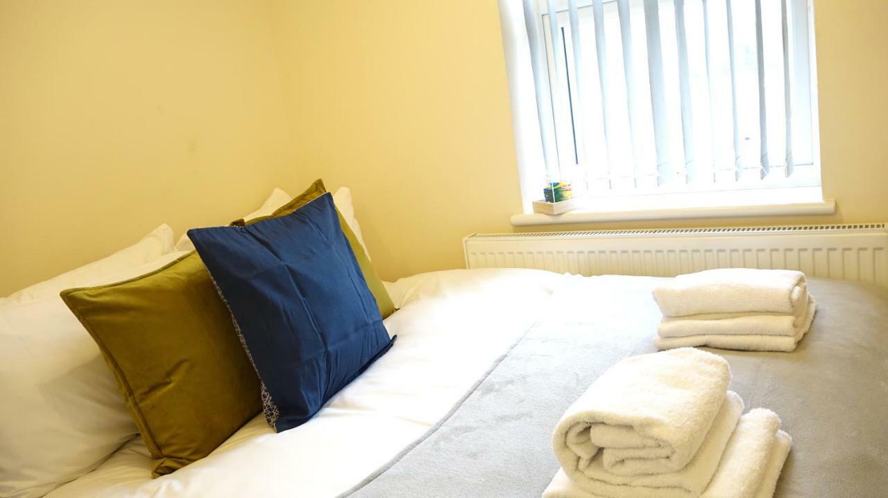 Heathrow Ensuite Rooms- Auto Check In لندن المظهر الخارجي الصورة