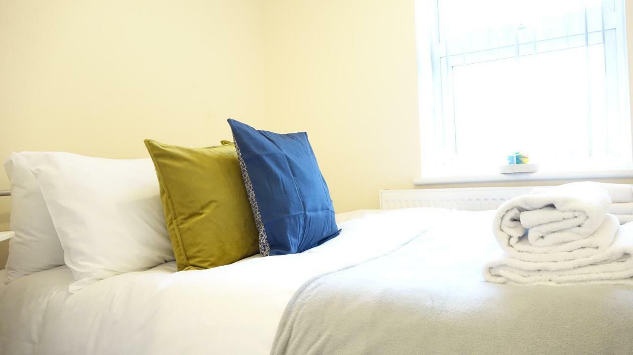 Heathrow Ensuite Rooms- Auto Check In لندن المظهر الخارجي الصورة
