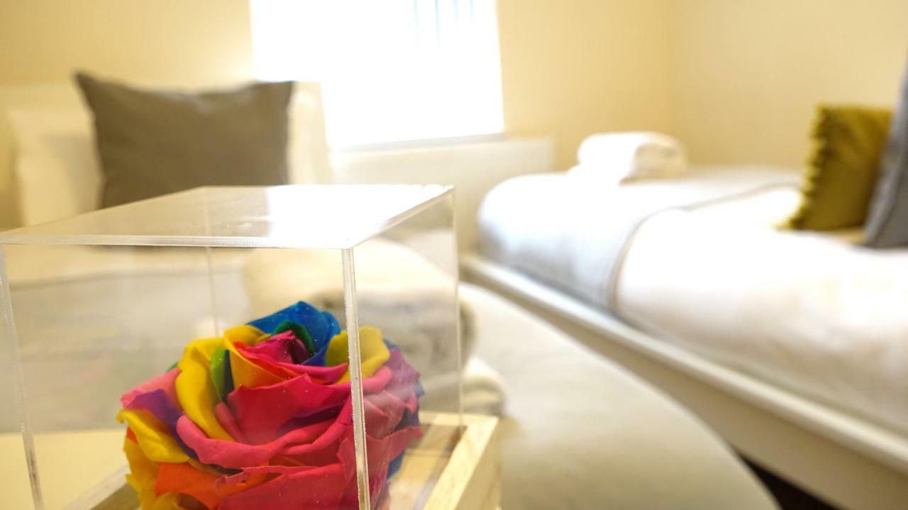 Heathrow Ensuite Rooms- Auto Check In لندن المظهر الخارجي الصورة