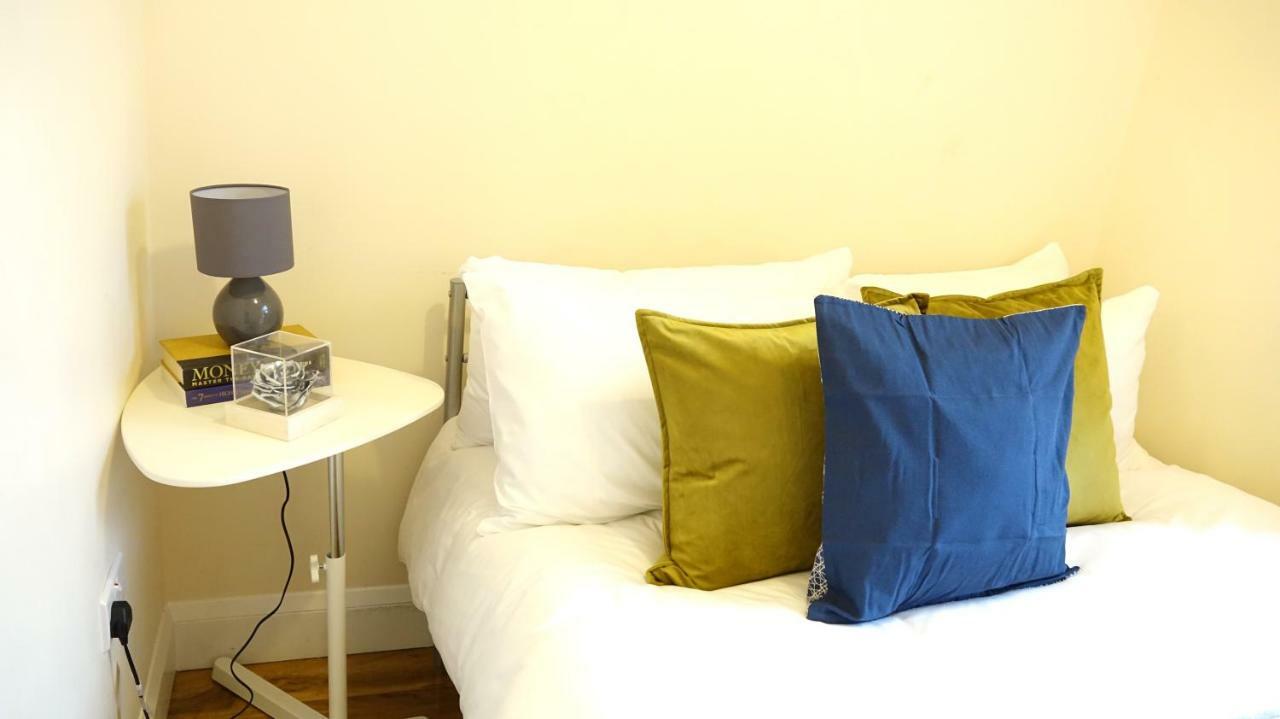 Heathrow Ensuite Rooms- Auto Check In لندن المظهر الخارجي الصورة